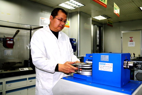 天津金发新材料有限公司研发工程师李欣就从事着图片